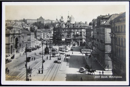 Station Square - Zürich