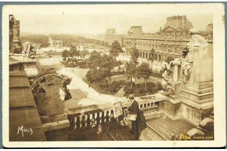 Louvre Gardens - Paris