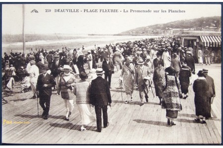 Beach Promenade - Deauville