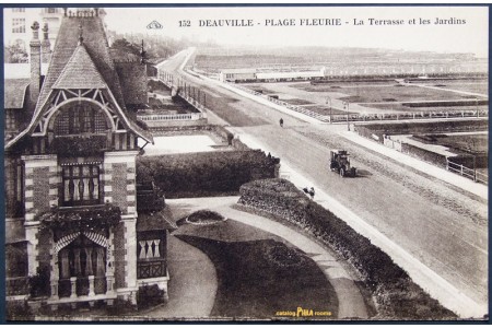 Deauville - Seaside Avenue