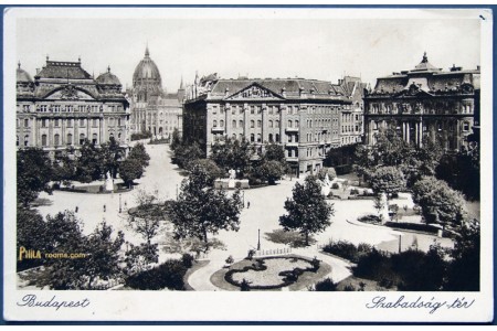 Liberty Square - Budapest